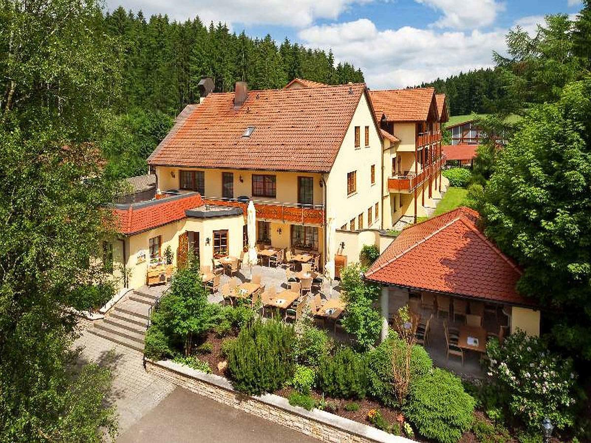 Hotel-Gasthof Zum Süßen Grund Albstadt Exterior foto